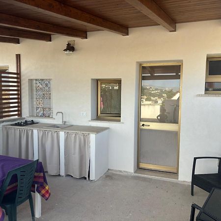 Camere Con Terrazzino Valderice Exterior foto