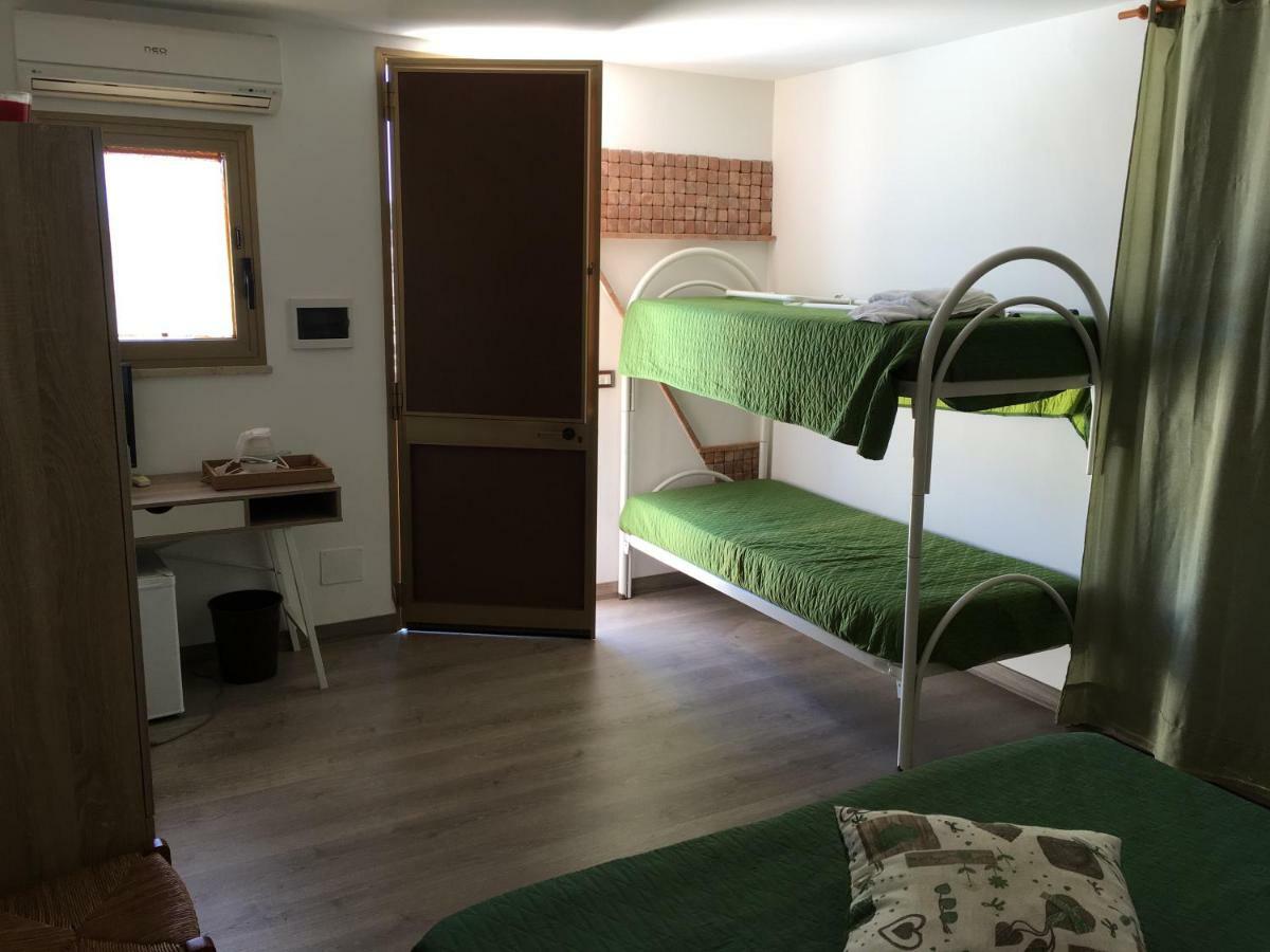 Camere Con Terrazzino Valderice Exterior foto